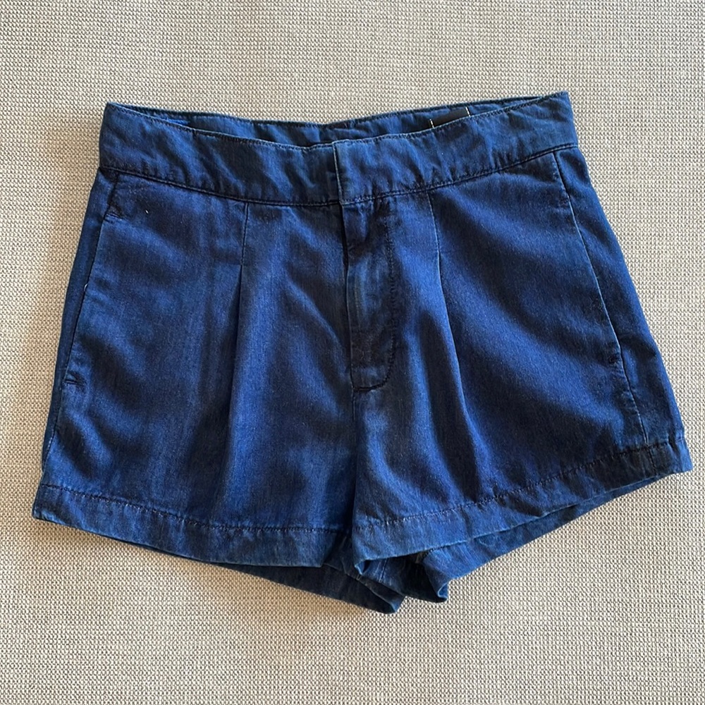 7 for all mankind high waisted pleaded shorts